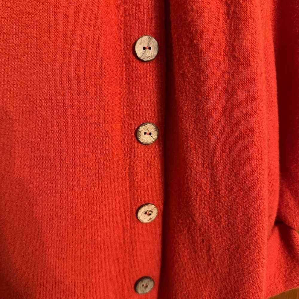 Emerald Red Boxy Tunic with Buttoned Details - Picture 2 of 5